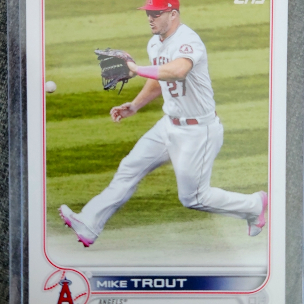 Topps Mike Trout Baseball Card
